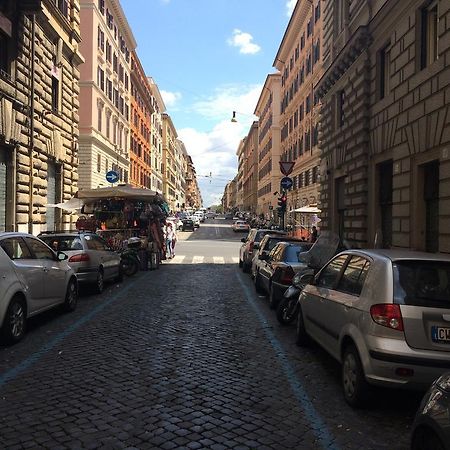 Casa Vacanza Colosseo Roma Eksteriør bilde